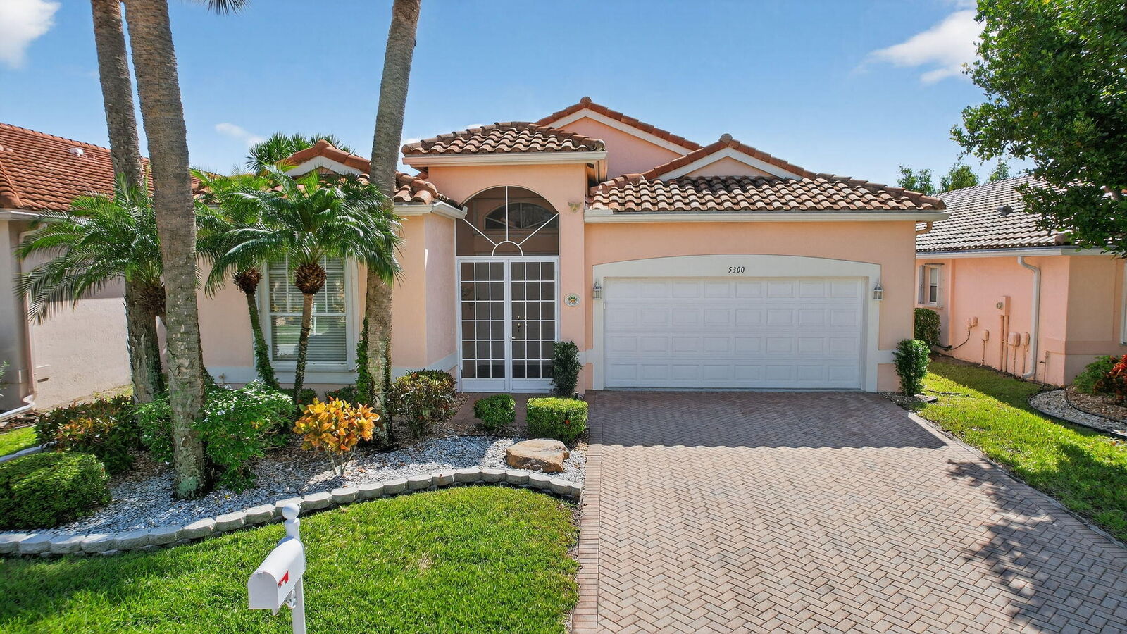 Property Photo:  5300 Grey Birch Lane  FL 33437