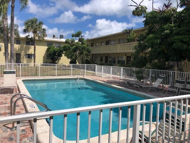 Property Photo:  1310 S Federal Highway 9  FL 33460