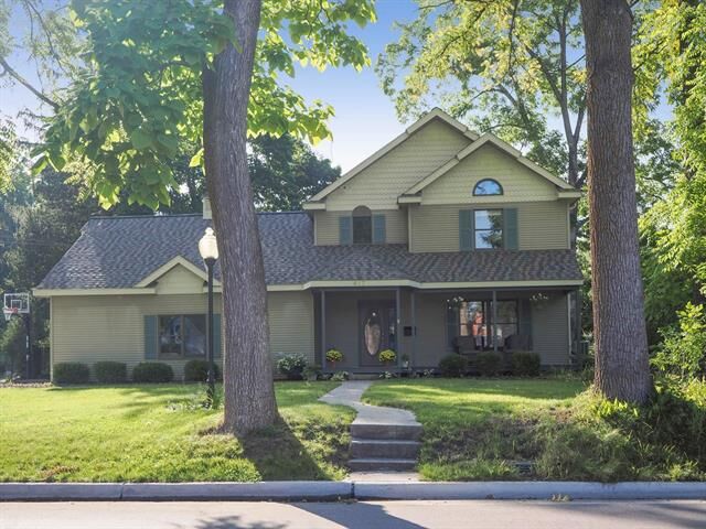 Property Photo:  417 N Madison  MI 49684 