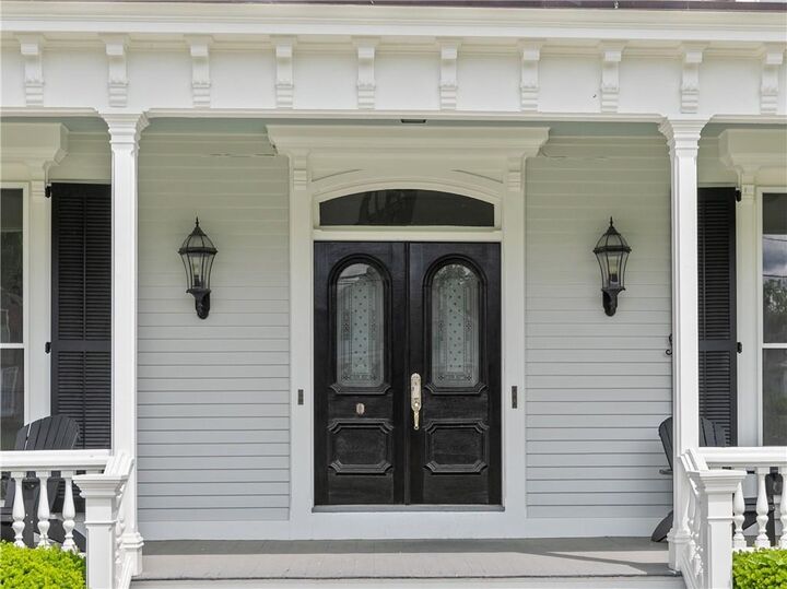 Property Photo:  2951 East Main Road 3  RI 02871 