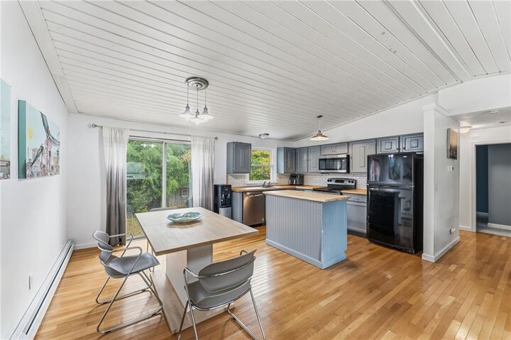 Property Photo:  6 Hazelton Road  RI 02806