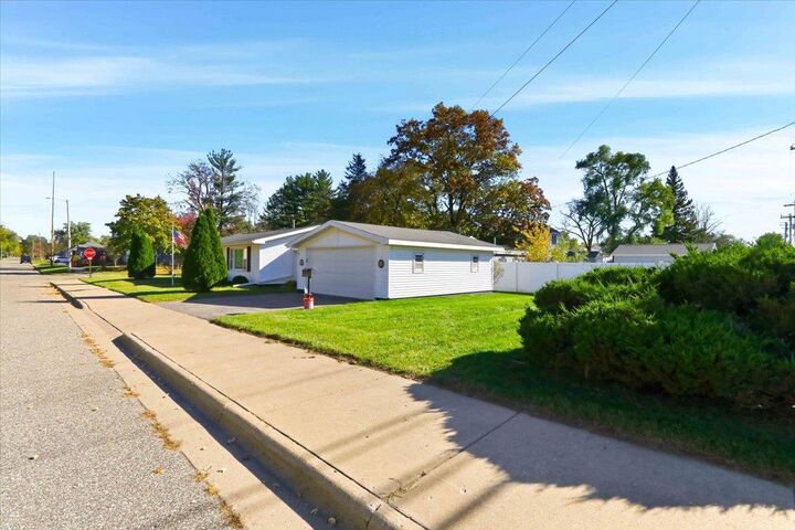 Property Photo:  151 South June Street  WI 53910 