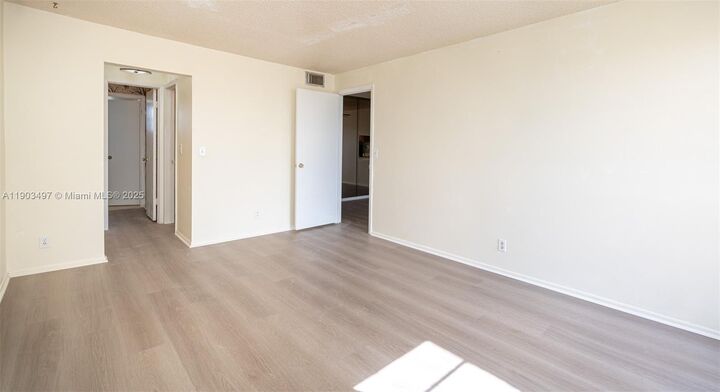 1891 SW 81st Ave 310  North Lauderdale FL 33068 photo