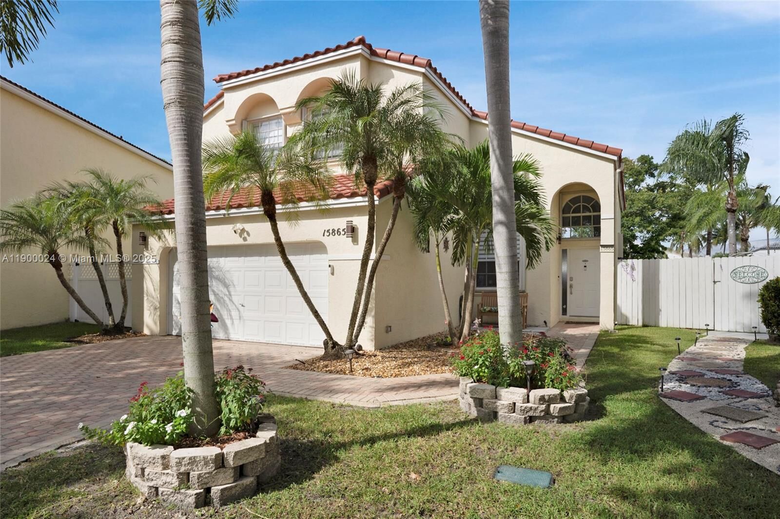 Property Photo:  15865 NW 7th St  FL 33028
