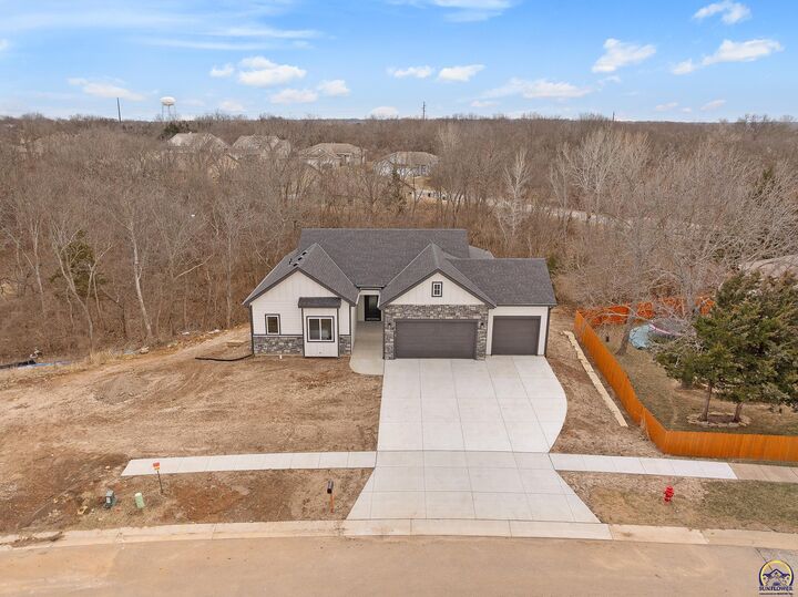 Property Photo:  3313 SE Virgo Ave  KS 66605 