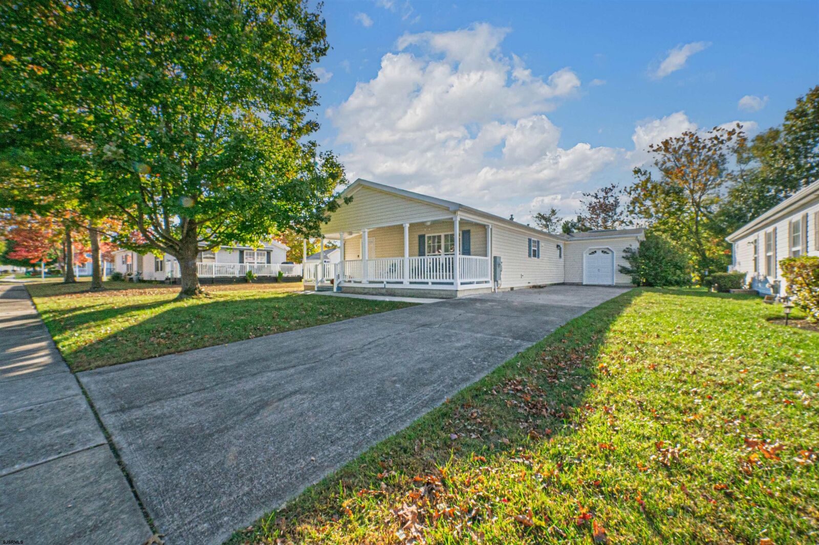 Property Photo:  94 Baltusrol Dr  NJ 08330