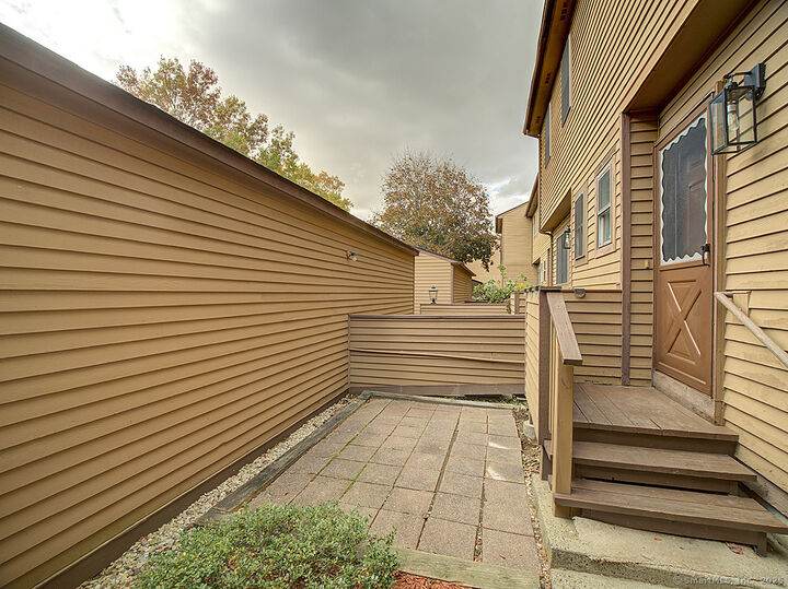 Property Photo: 26 Cedar Knolls Drive 26 CT 06405