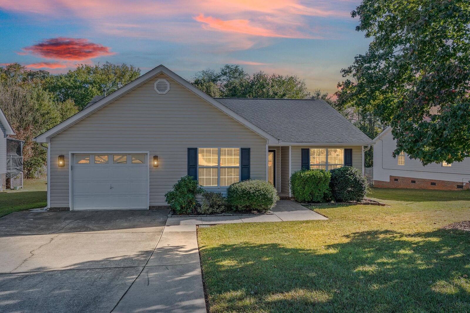 Property Photo: 33 Michell Drive SC 29687