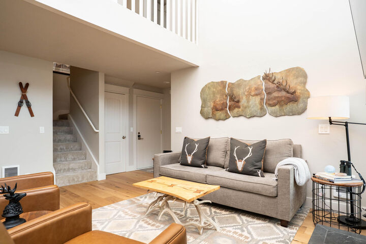 Property Photo:  2501 Indian Springs Condo Dr Dr  ID 83353