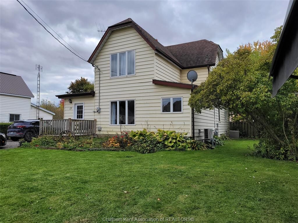 Property Photo:  13 John Park Line  ON N0P 2M0 