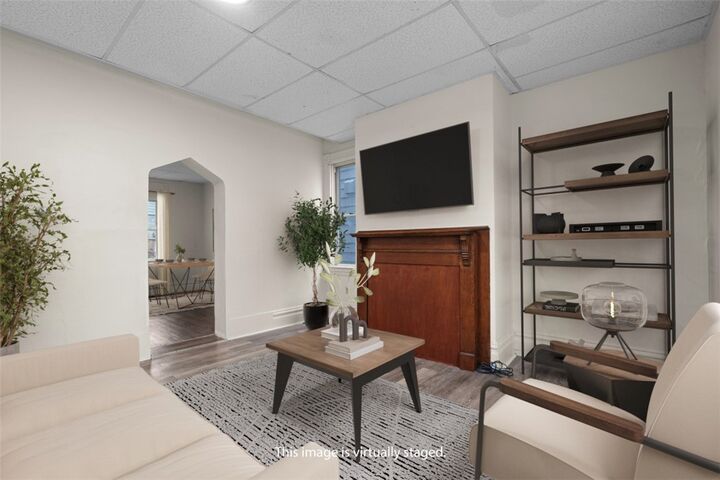 Property Photo:  405 Main St  PA 15108 