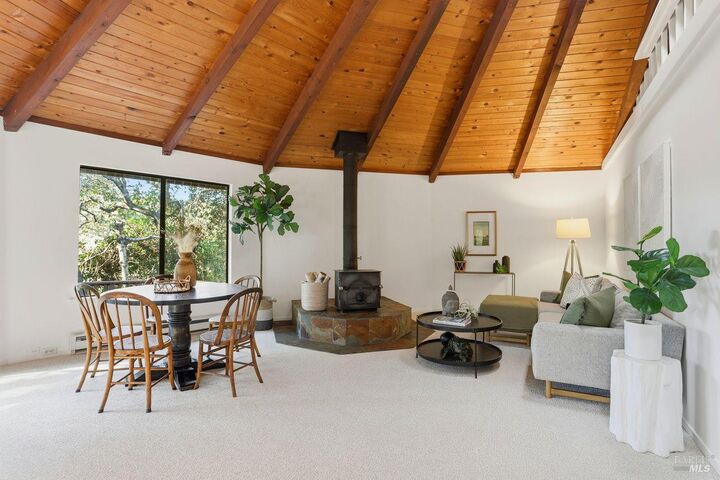 Property Photo:  50 Oak Avenue  CA 94945