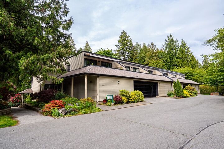 Property Photo:  14085 Nico Wynd Place 4  BC V4P 1J2 