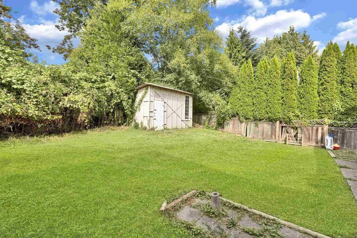 Property Photo:  15307 85A Avenue  BC V3S 6J4