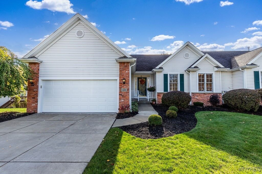 Property Photo:  470 Whitehaven Road  NY 14072 