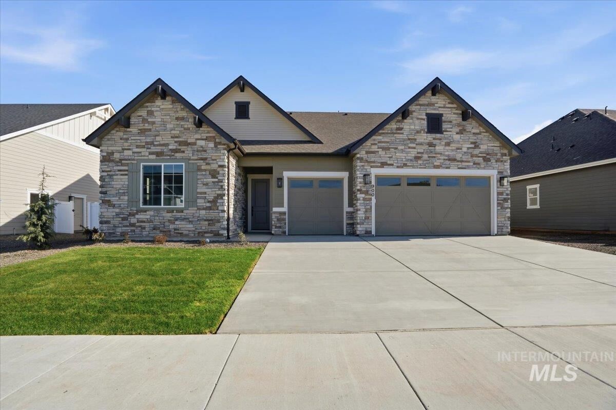 Property Photo: 900 N Falling Water Way ID 83616