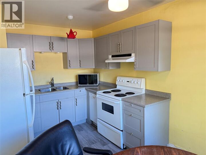 Property Photo:  834 Exmouth Street 23  ON N7T 5R2