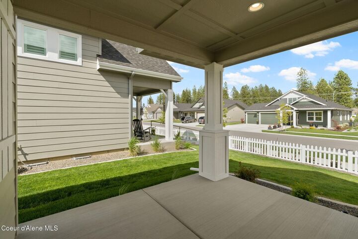 Property Photo:  7823 N Girard Cir  ID 83815