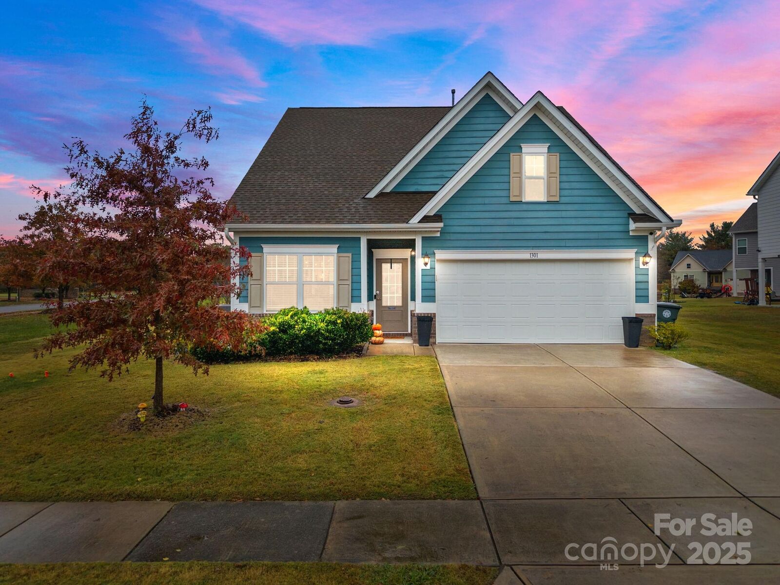 Property Photo:  1301 Troon Drive  NC 28144 