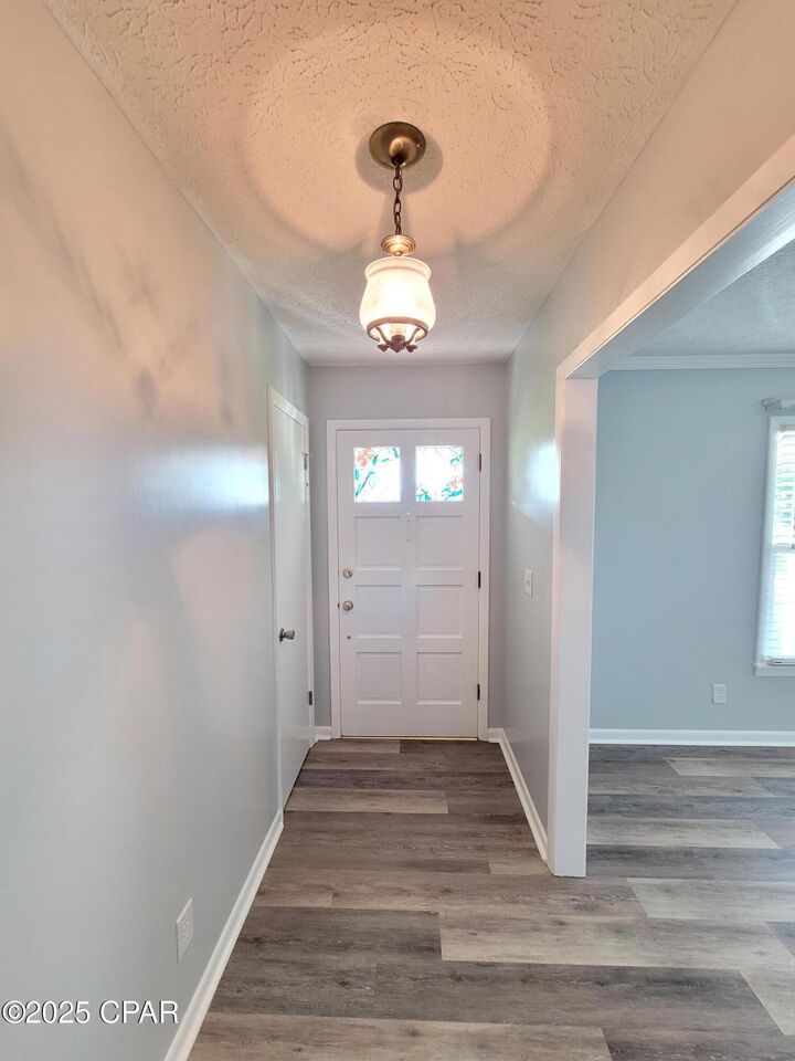 Property Photo: 2512 W 27th Street FL 32405