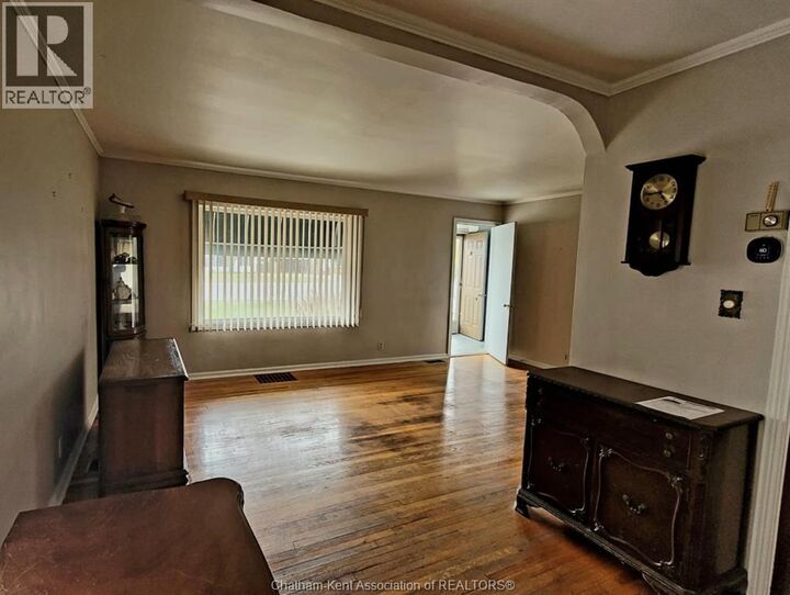 Property Photo:  1720 Dufferin Avenue  ON N8A 2X4 
