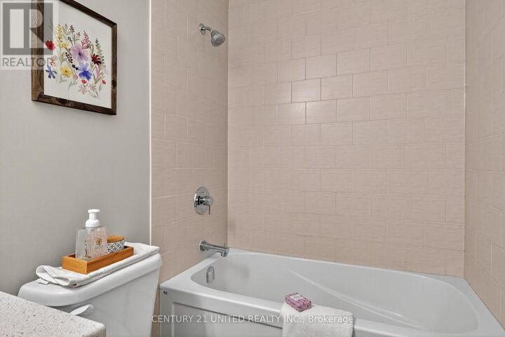 Photo de la propriété:  344 Florence Drive 206  ON K9J 0K4 