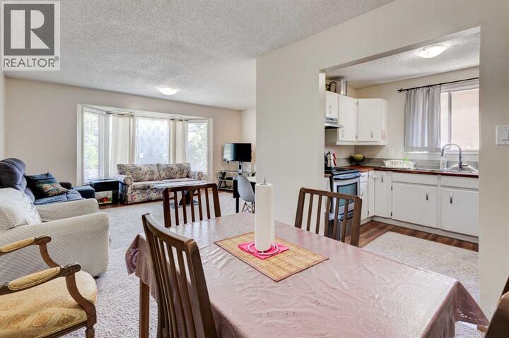 Property Photo:  5 Fonda Drive Southeast  AB T2A 6E4