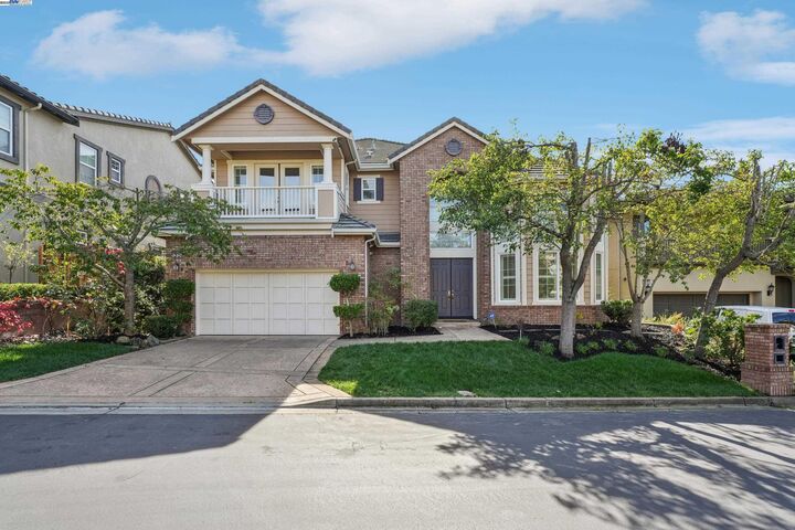 Property Photo: 35 Arundel Dr CA 94542