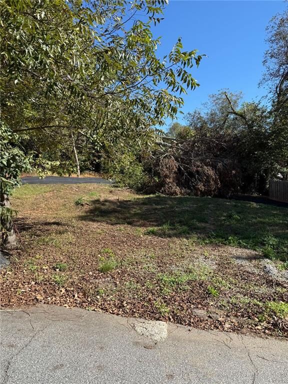 Property Photo:  2371 Saint James Drive NW  GA 30318 