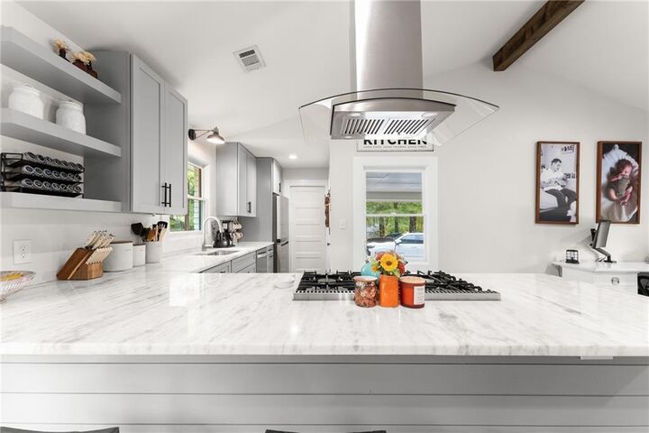 Property Photo: 5190 Spot Road GA 30040