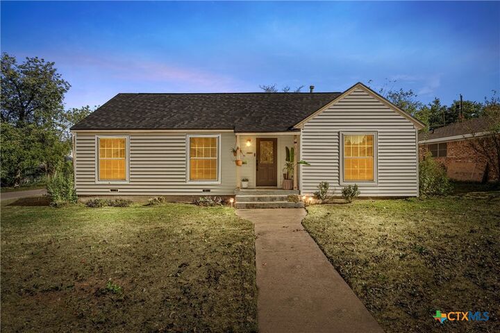 Property Photo:  819 N 7th Street  TX 76501 