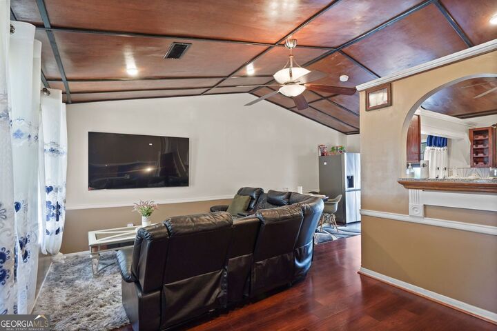 Property Photo: 884 Forest Path GA 30088