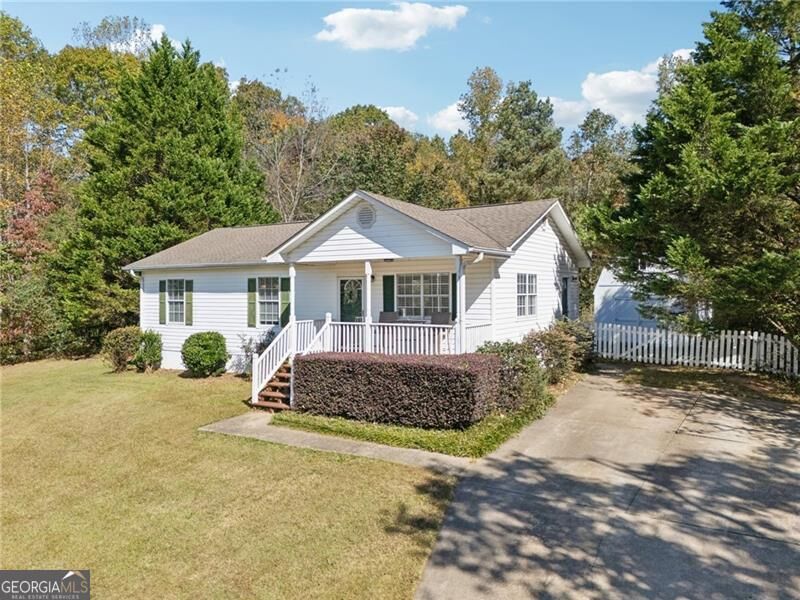 Property Photo: 111 Dawson Trace GA 30534