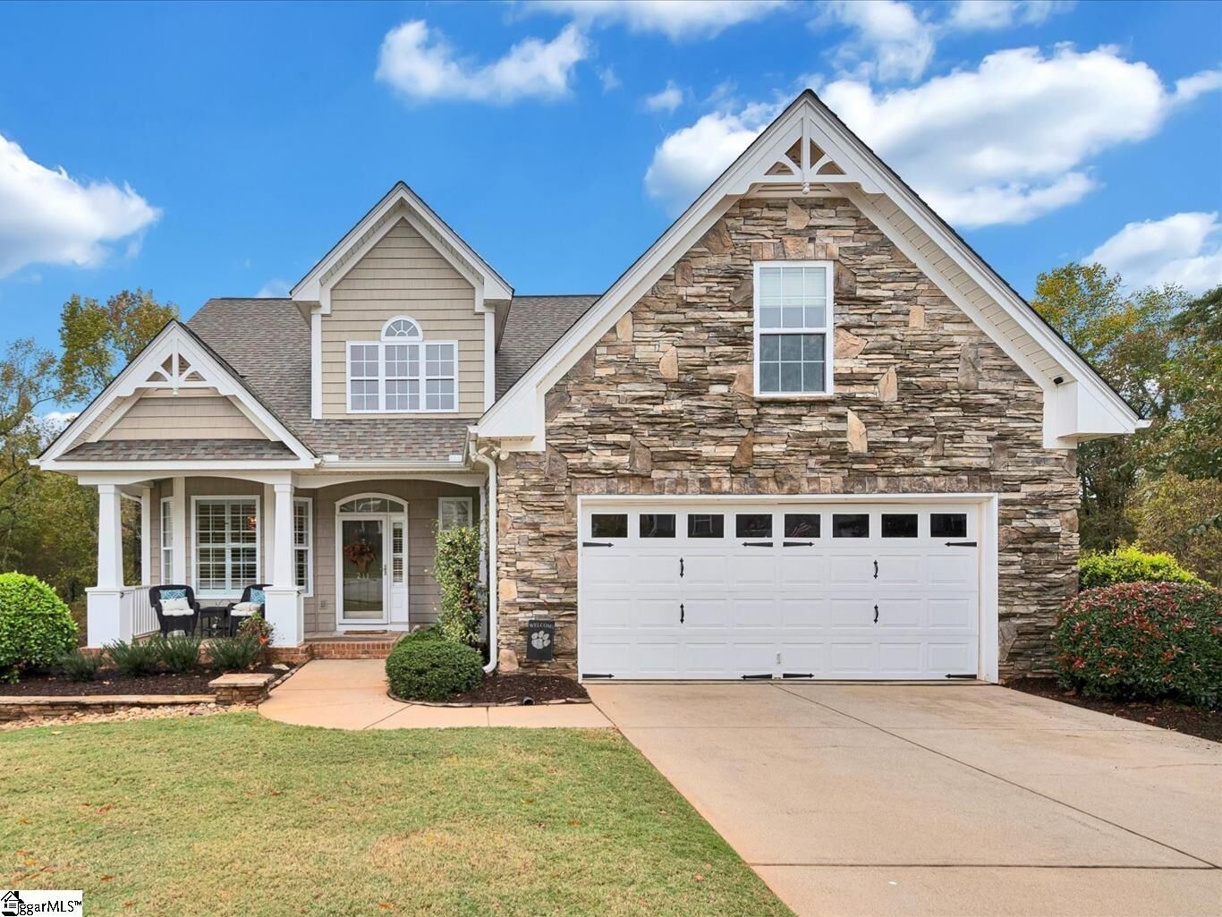 Property Photo:  211 Aldgate Way  SC 29650