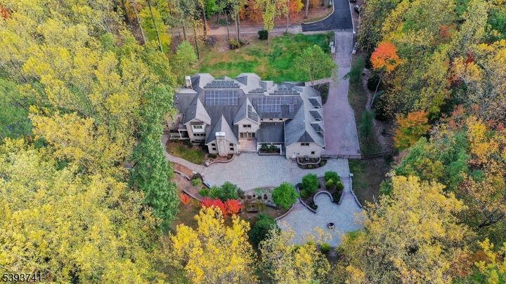 Property Photo:  115 Old Somerset Rd  NJ 07069