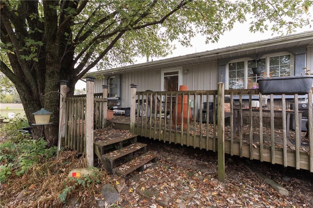 Property Photo:  797 19000 Road  KS 67354 