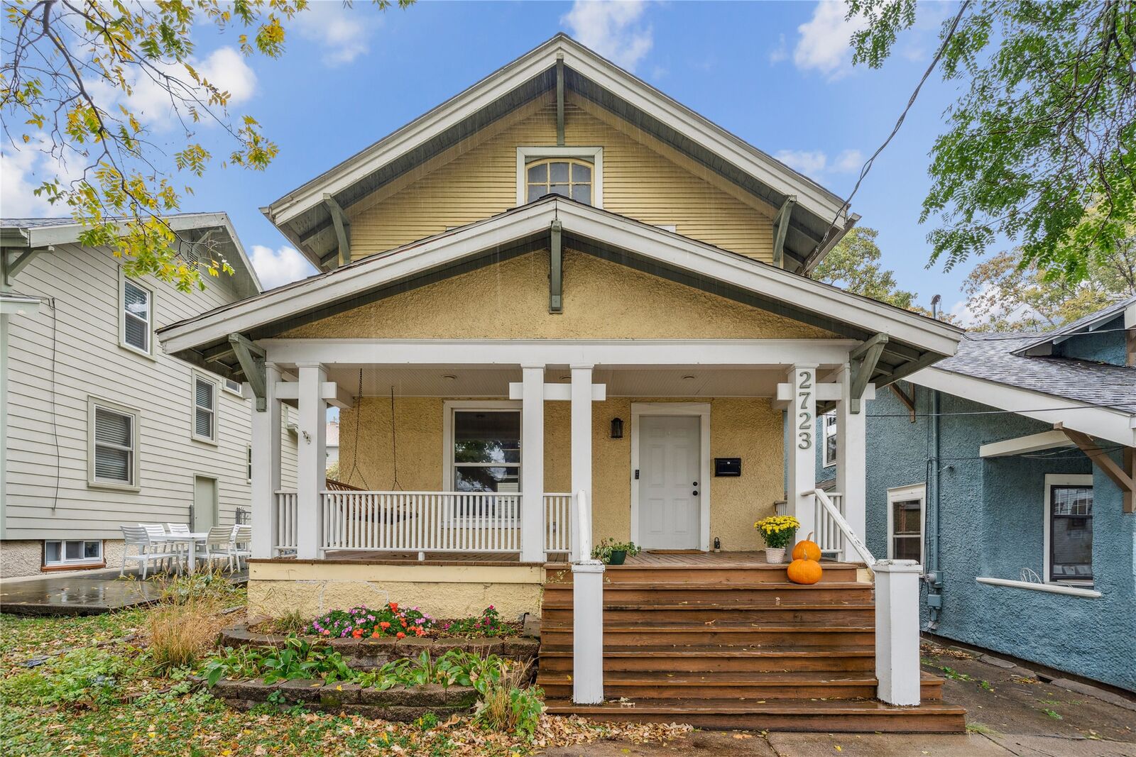 Property Photo:  2723 Linden Street  IA 50312