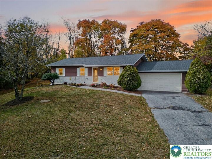 Property Photo: 7340 W Hillcrest Lane PA 18080