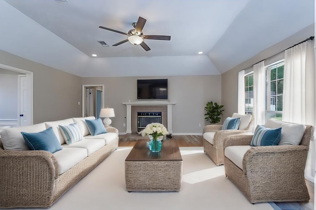 Property Photo: 606 Englewood Drive TX 75901