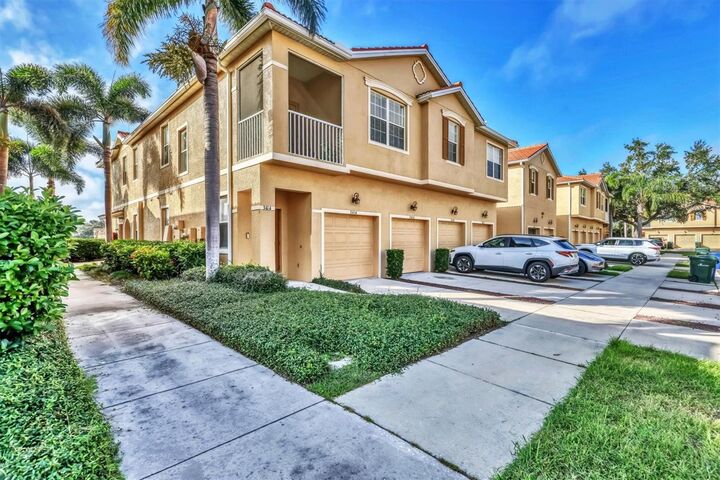 Property Photo:  3416 Parkridge Circle 35-101  FL 34243