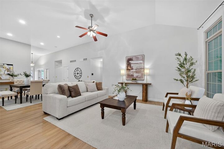 Property Photo:  1204 Cobblestone Terrace  MO 63367