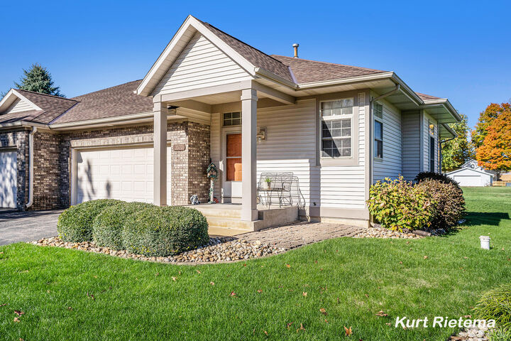 Property Photo:  3572 Brook Point Drive  MI 49419 