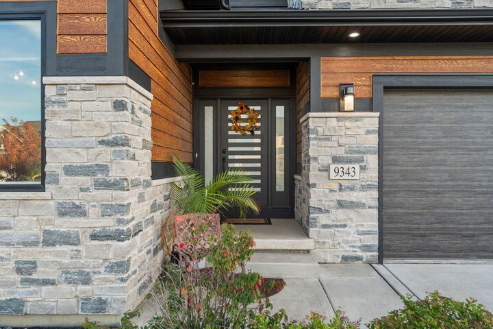 Property Photo:  9343 Iris Drive  IN 46373