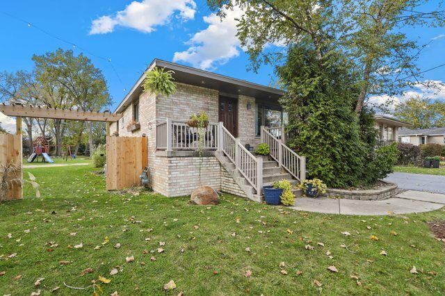 Property Photo:  14224 Springfield Avenue  IL 60418