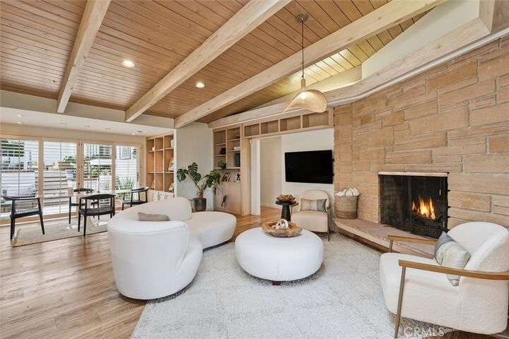 Property Photo:  760 Via Del Monte  CA 90274 