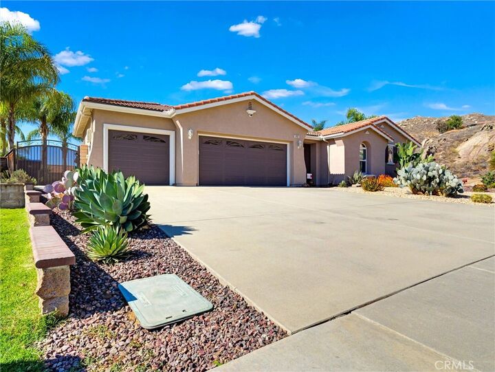 Property Photo:  9737 Espada Creek  CA 92557 