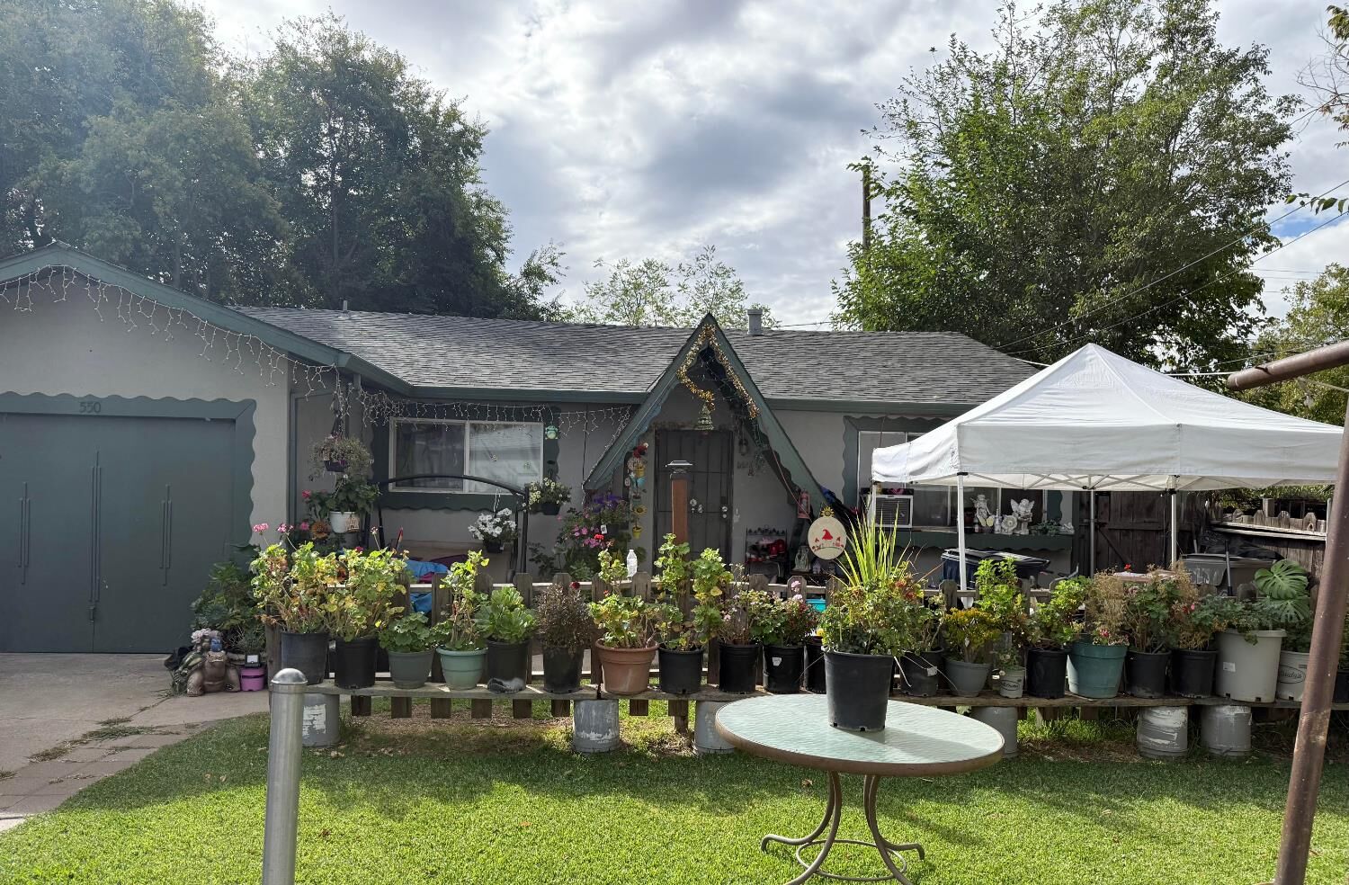 Property Photo: 550 Las Palmas Avenue CA 95815