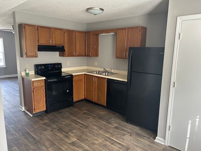 Property Photo: 2325 Raleigh Ct 3 TN 37043