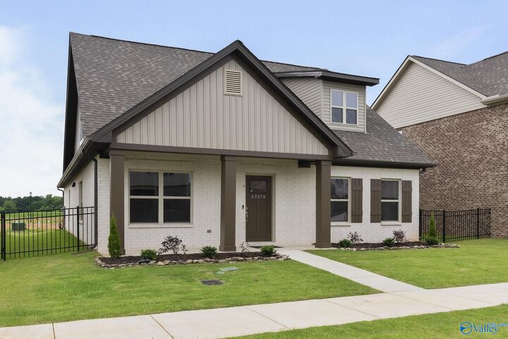 Property Photo:  17420 Brooklawn Street  AL 35611