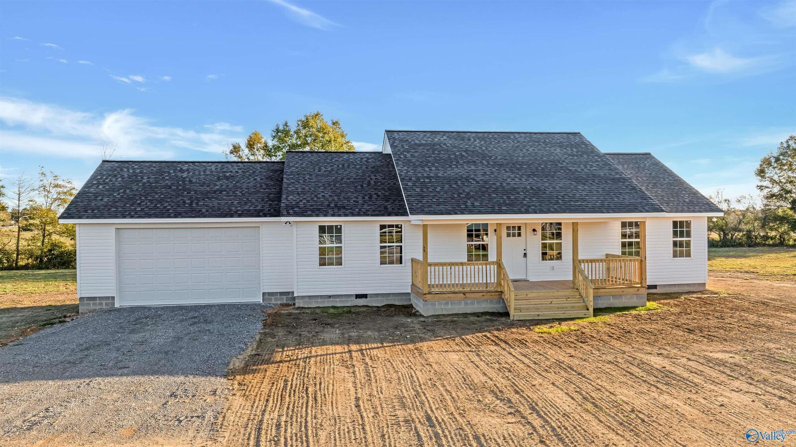 Property Photo:  67 Kyle Street  AL 35986